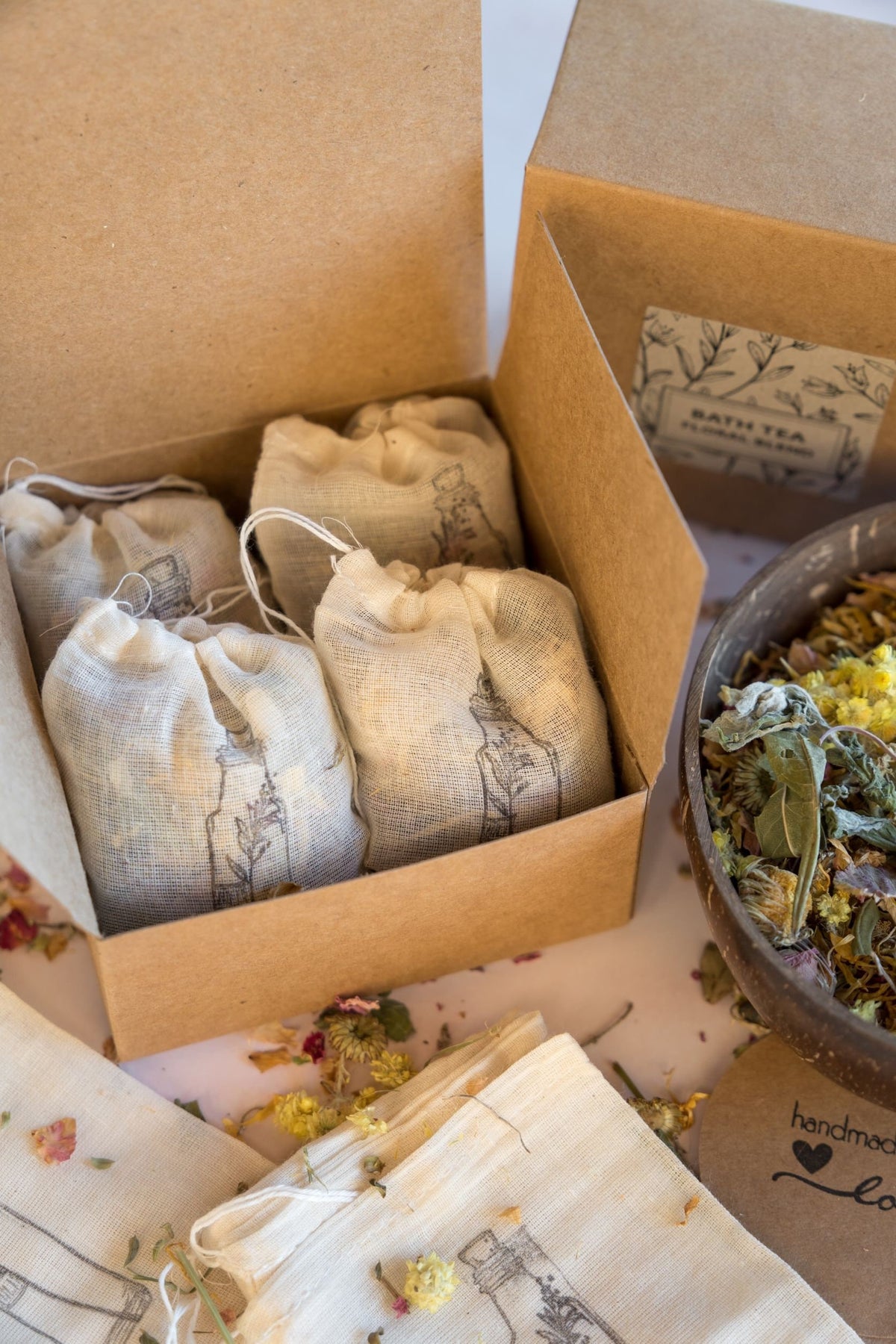 Floral Bath Tea Soak: Relaxing Herbal Blend - Pack of 4